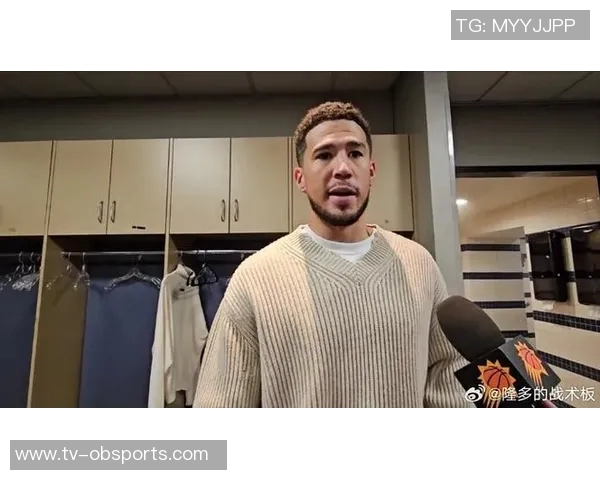 布克坦言本场表现糟糕失误频频与个人风格不符深感失望 布克坦言本场表现糟糕失误频频与个人风格不符深感失望