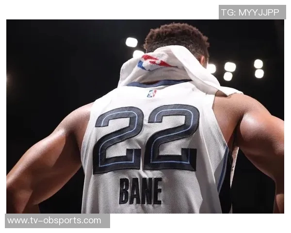 C约翰逊四季场均命中两记三分且命中率超四成独占联盟之巅